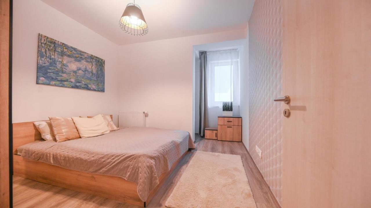 West Park Residence Apartment بودابست المظهر الخارجي الصورة